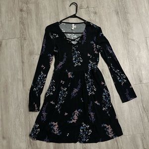 ✨5 for $20!!!✨ Floral long sleeve dress